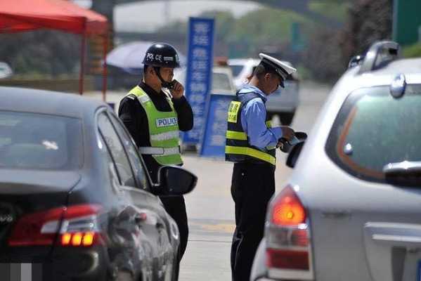 交警查车流程（交警查车具备什么条件）-第1张图片-祥安律法网