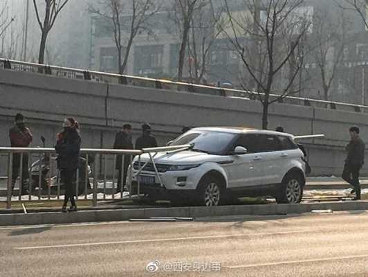 撞到道路栅栏处理流程（撞到栅栏算不算逃逸）-第1张图片-祥安律法网